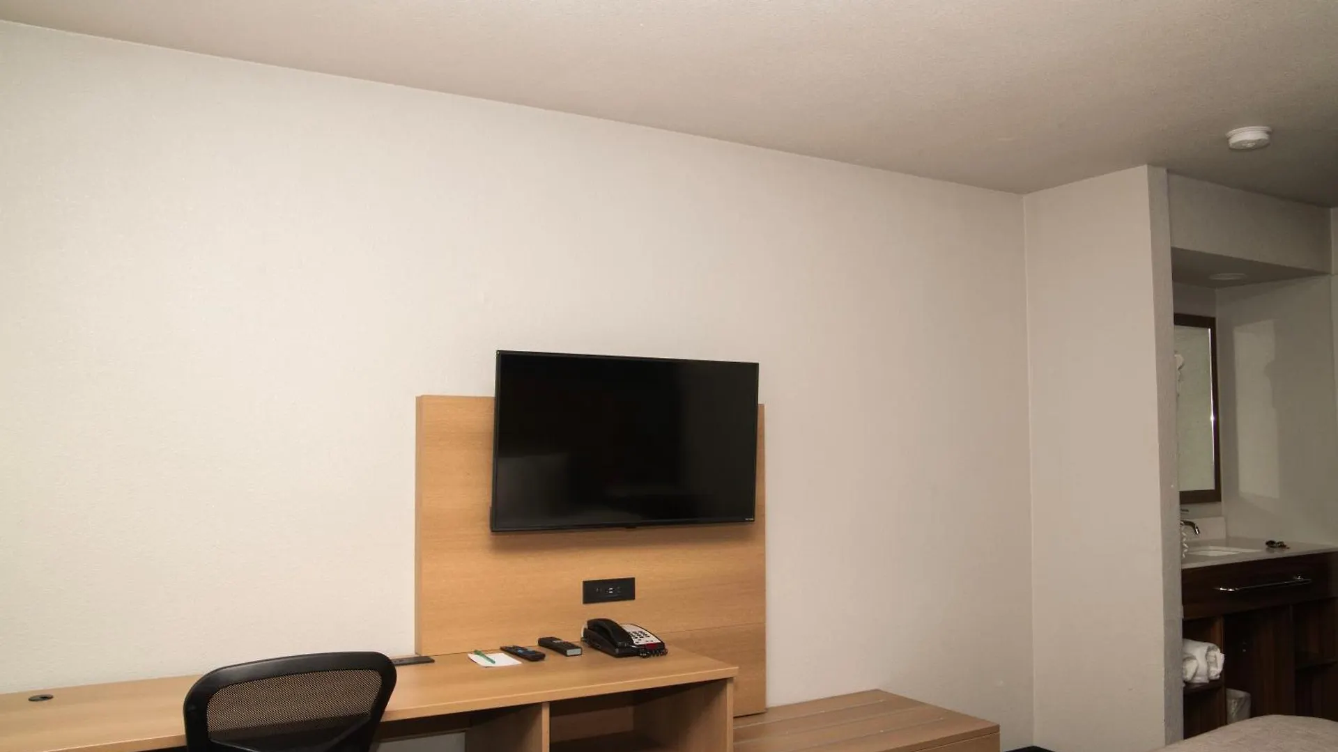 Quality Inn Portland Airport Pdx